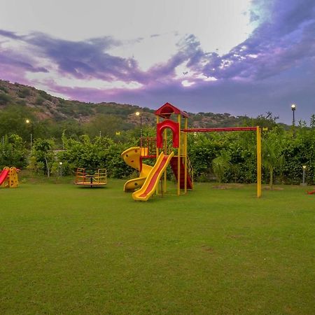 Stayvista At Hillside Paradise Dhauj Ngoại thất bức ảnh