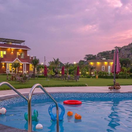 Stayvista At Hillside Paradise Dhauj Ngoại thất bức ảnh