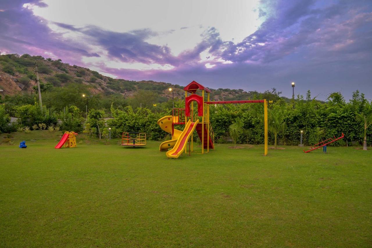 Stayvista At Hillside Paradise Dhauj Ngoại thất bức ảnh