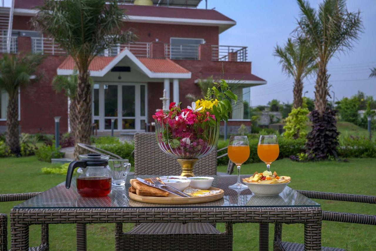 Stayvista At Hillside Paradise Dhauj Ngoại thất bức ảnh
